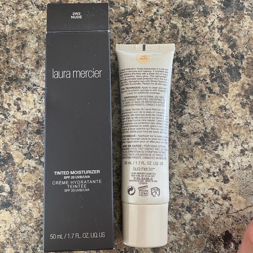 Laura mercier tinted moisturizer
